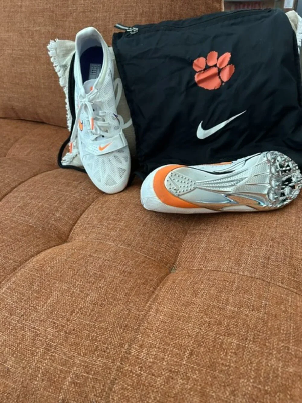 Male/Men's track shoes